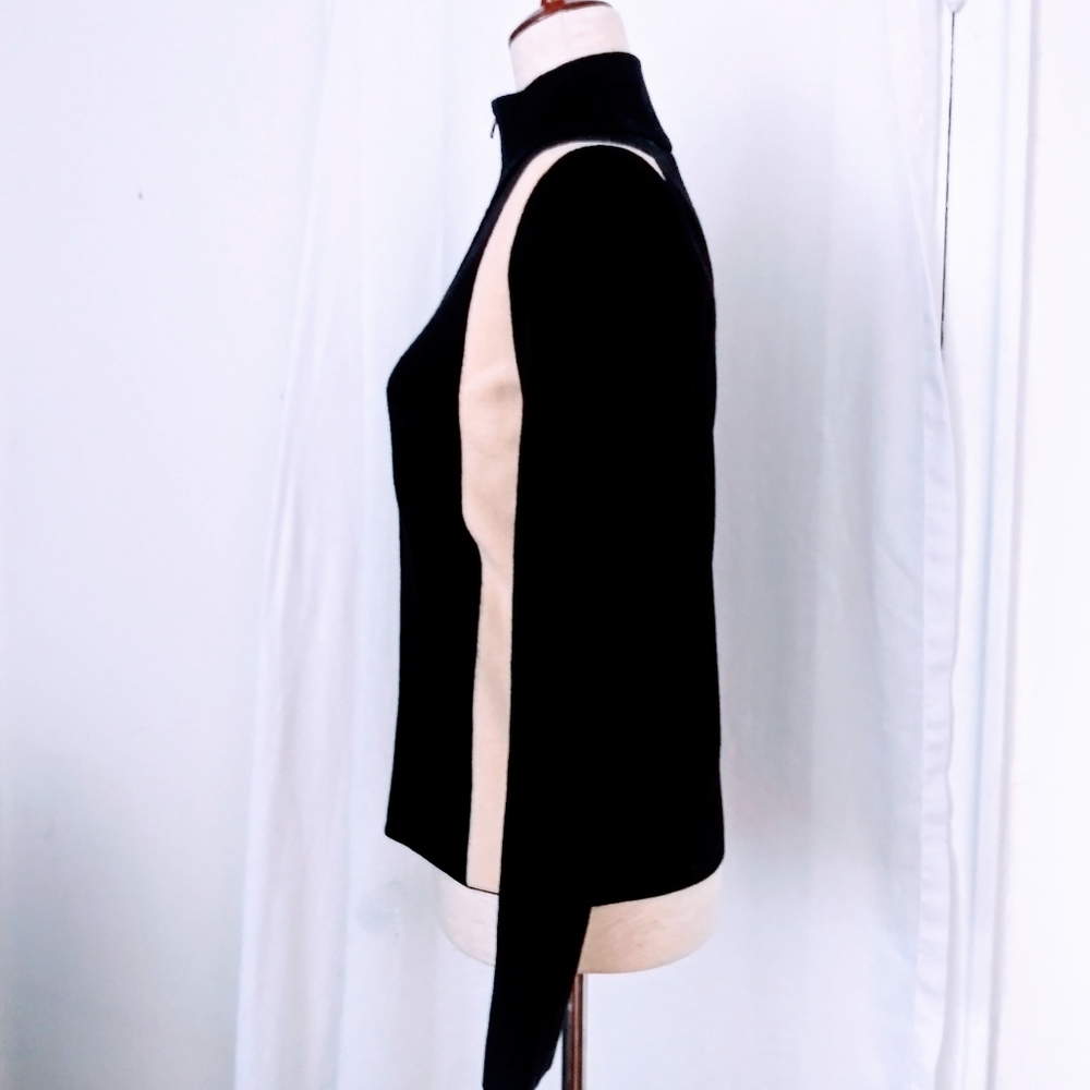 SOLD! Vintage Banana Republic zip up wool sweater - Picture 3 of 8